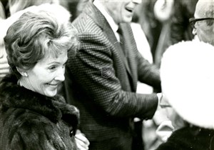 Image description is not available for 1977.097